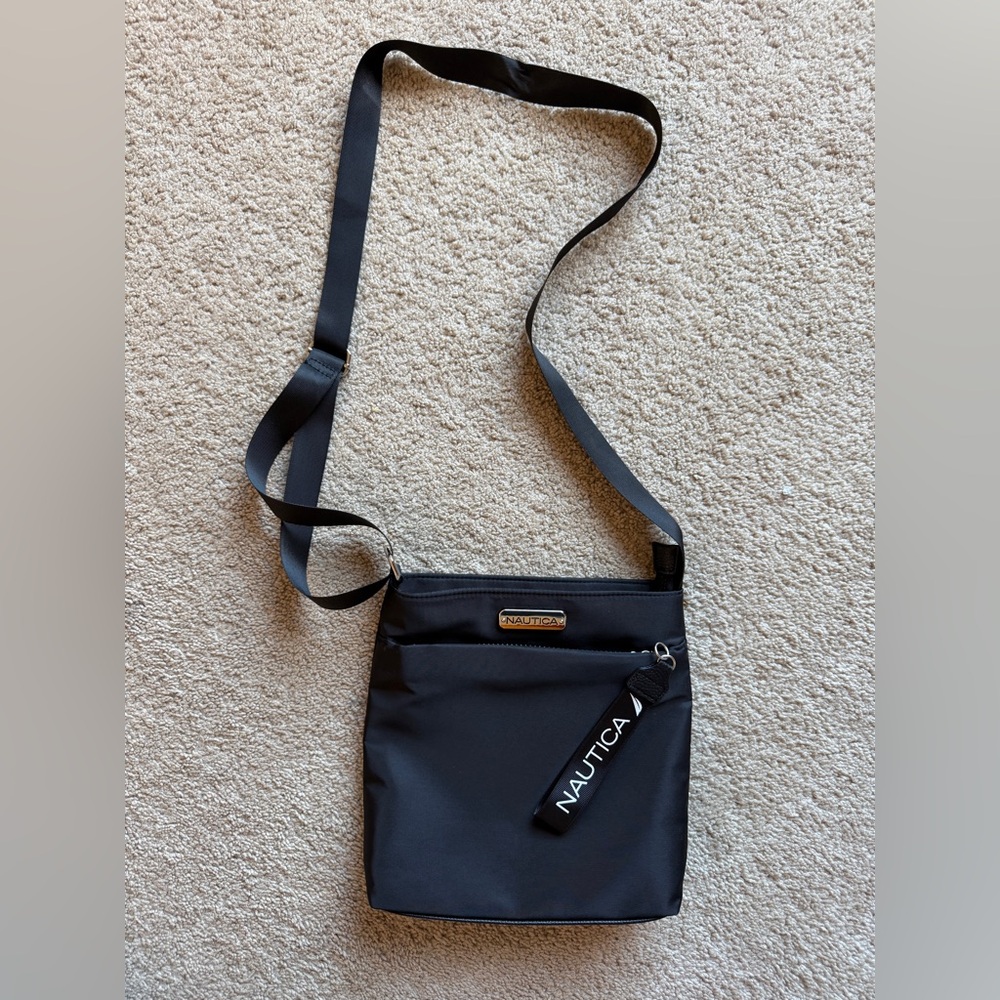 *NEW!* Nautica cross body purse